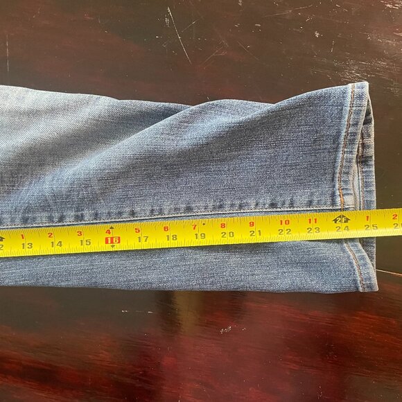 Red Engine Women's Vintage Denim Cropped Jeans Size 28 EUC - Picture 13 of 14